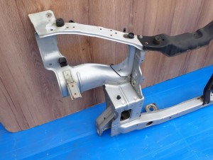 HYUNDAI SANTA FE I 01-06 PAS PRZEDNI WZMOCNIENIE 3/9 MINIATURA