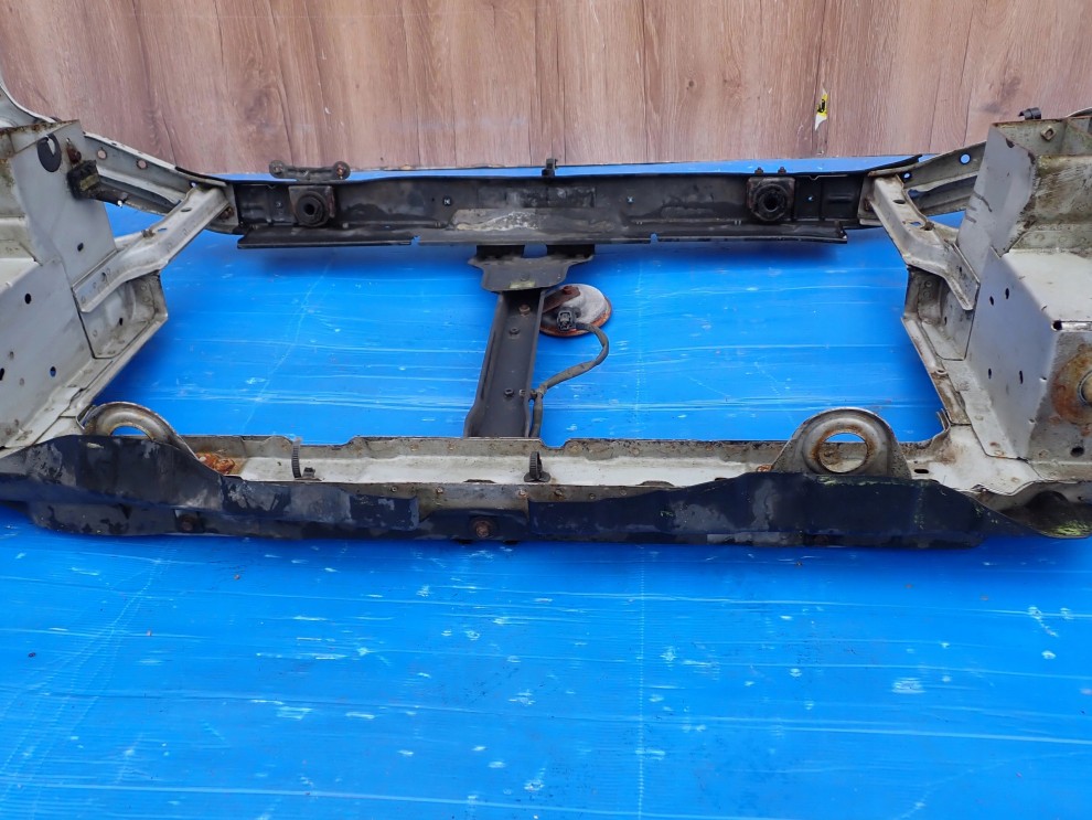 HYUNDAI TRAJET PAS PRZEDNI 11/11