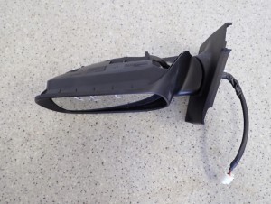 TOYOTA YARIS II 06-11 LUSTERKO LEWE EUROPA 5 PINÓW 2/5 MINIATURA