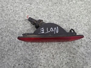 NISSAN NOTE E11 LIFT 09-12 LAMPA PRZECIWMGIELNA TYŁ 4/5 MINIATURA