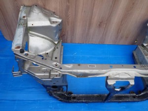 HONDA LEGEND III KA 3.5 V6 97-04 PAS PRZEDNI 2/10 MINIATURA