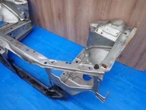 HONDA LEGEND III KA 3.5 V6 97-04 PAS PRZEDNI 7/10 MINIATURA