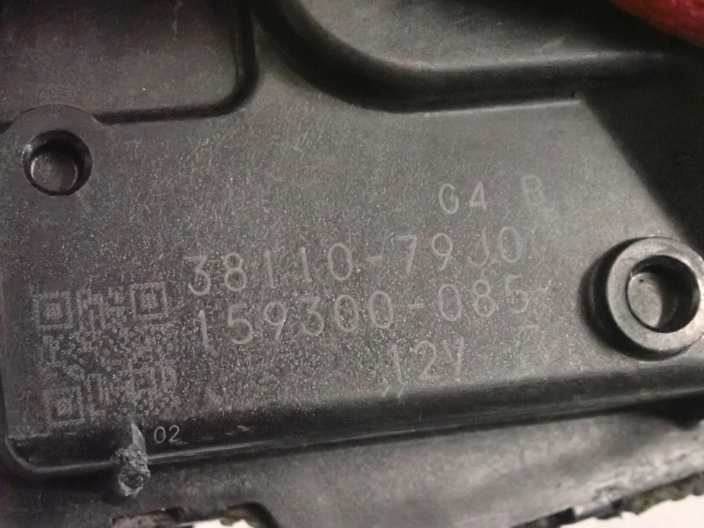 SUZUKI SX4 06-12 SILNICZEK WYCIERACZEK PRZÓD 3/5