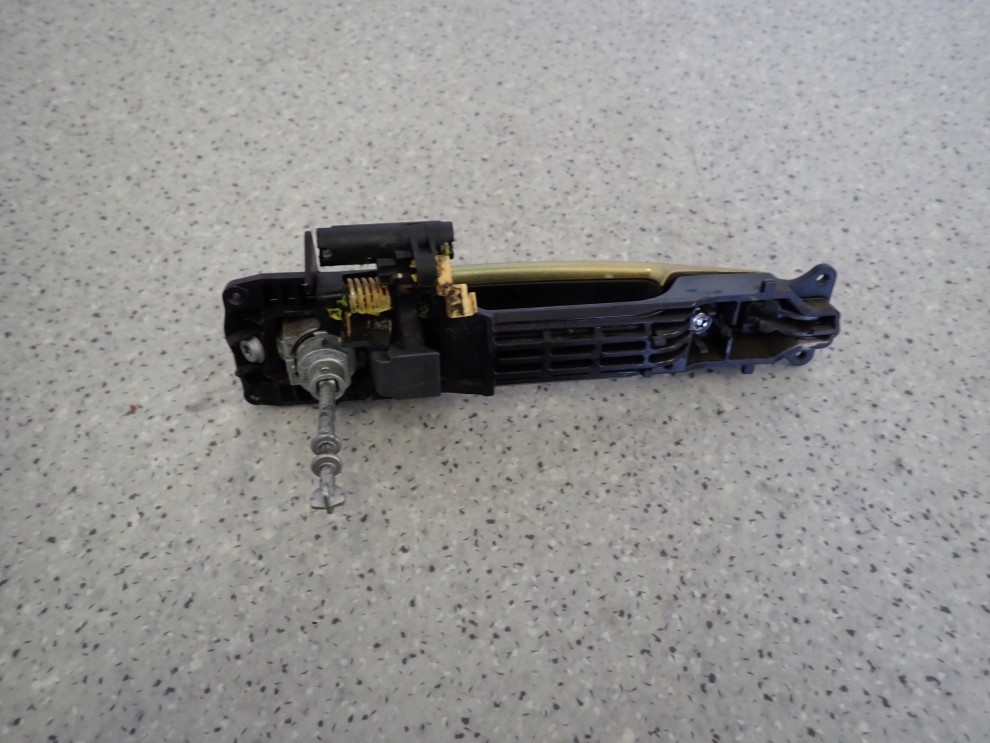 SUZUKI SWIFT 10- MK7 KLAMKA PRZEDNIA LEWA ZUN 6/6