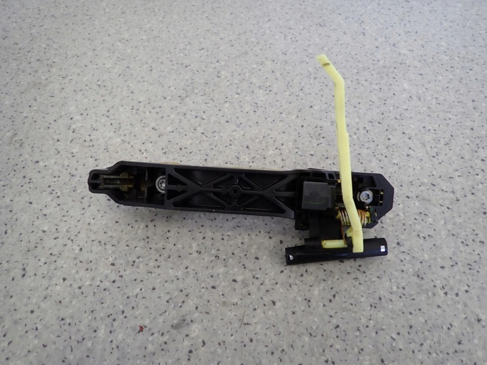 SUZUKI SWIFT 10- MK7 KLAMKA TYLNA LEWA ZUN 7/8