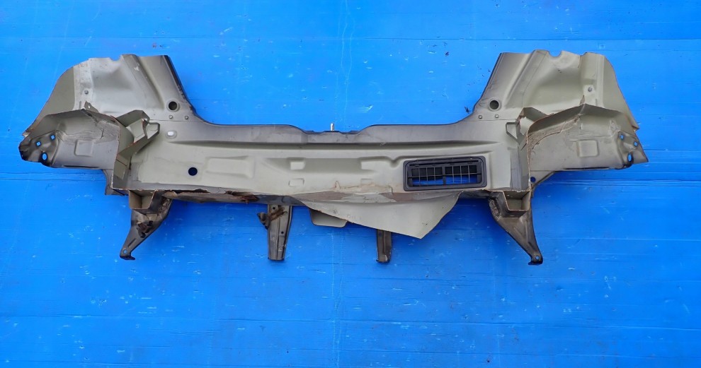 SUZUKI SWIFT III MK6 05-10 PAS TYLNY 8/10