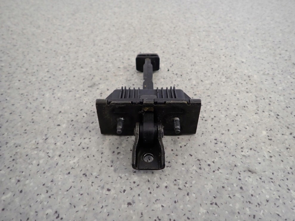 TOYOTA AVENSIS T25 03-07 OGRANICZNIK DRZWI PRZEDNI LEWY 3/3