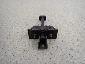 TOYOTA AVENSIS T25 03-07 OGRANICZNIK DRZWI PRZEDNI LEWY 3/3 MINIATURA