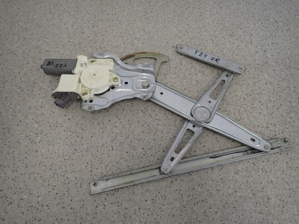 TOYOTA AVENSIS T25 03-07 PODNOŚNIK SZYBY PRZEDNI PRAWY 1/6