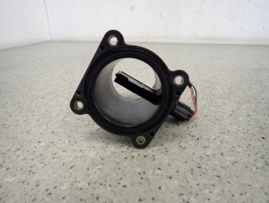 NISSAN XTRAIL T30 2.2D 01- PRZEPŁYWOMIERZ POWIETRZA 3/6 MINIATURA