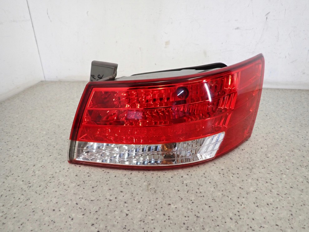 HYUNDAI SONATA 05-09 LAMPA TYLNA PRAWA 1/6