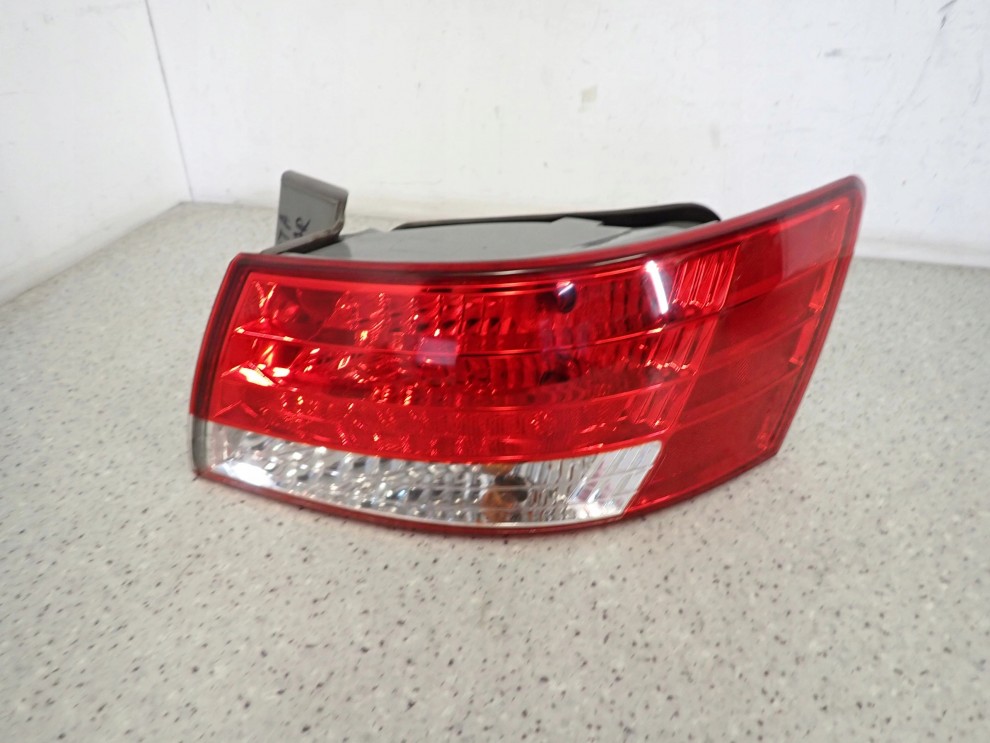 HYUNDAI SONATA 05-09 LAMPA TYLNA PRAWA 3/6