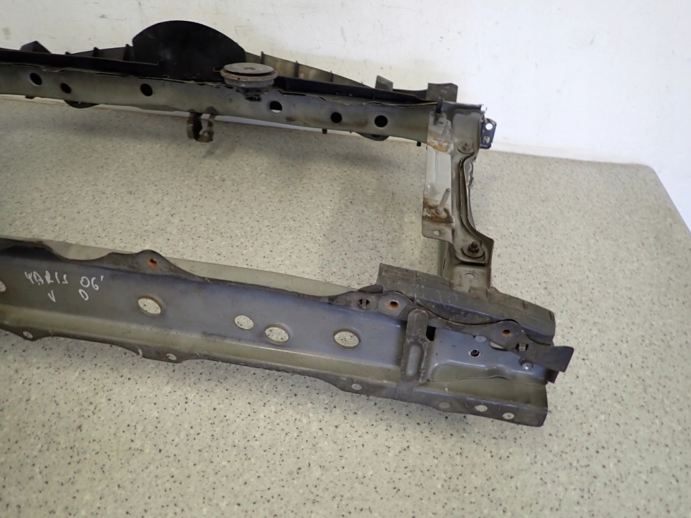 TOYOTA YARIS II 06-09 PAS PRZEDNI WZMOCNIENIE 6/10