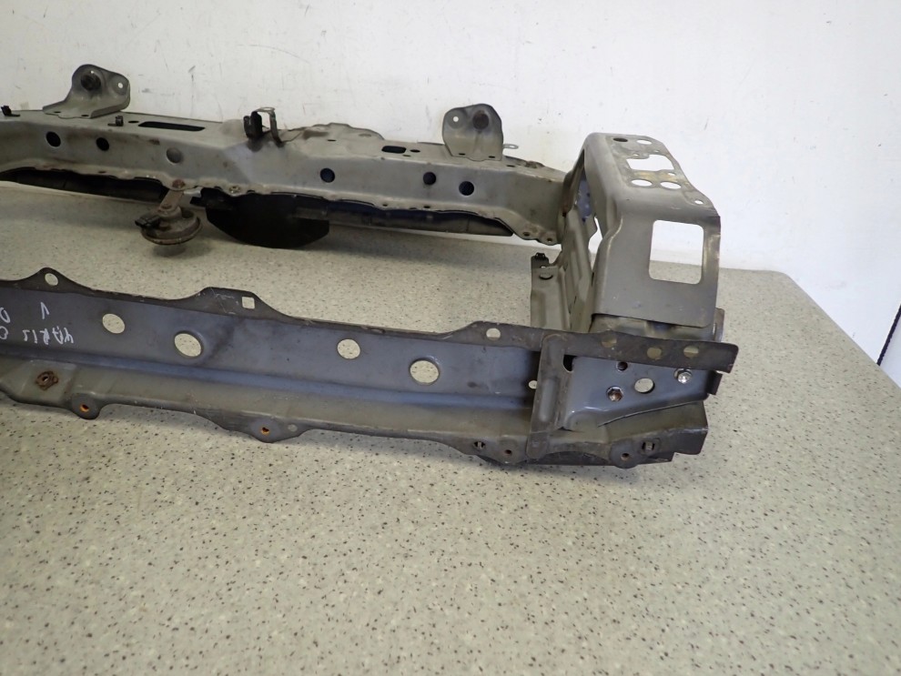 TOYOTA YARIS II 06-09 PAS PRZEDNI WZMOCNIENIE 10/10