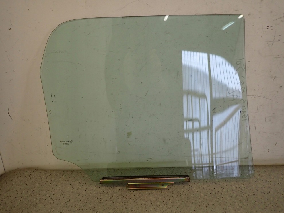 SUZUKI IGNIS 04-07 SZYBA TYLNA LEWA 2/2