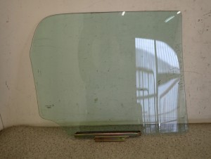 SUZUKI IGNIS 04-07 SZYBA TYLNA LEWA 2/2 MINIATURA