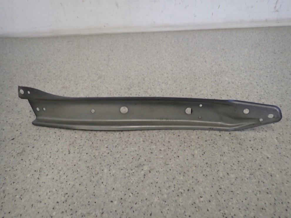 SUZUKI SWIFT MK7 10- WSPORNIK OKULAR PASA PRZEDNIEGO PRAWY 3/4