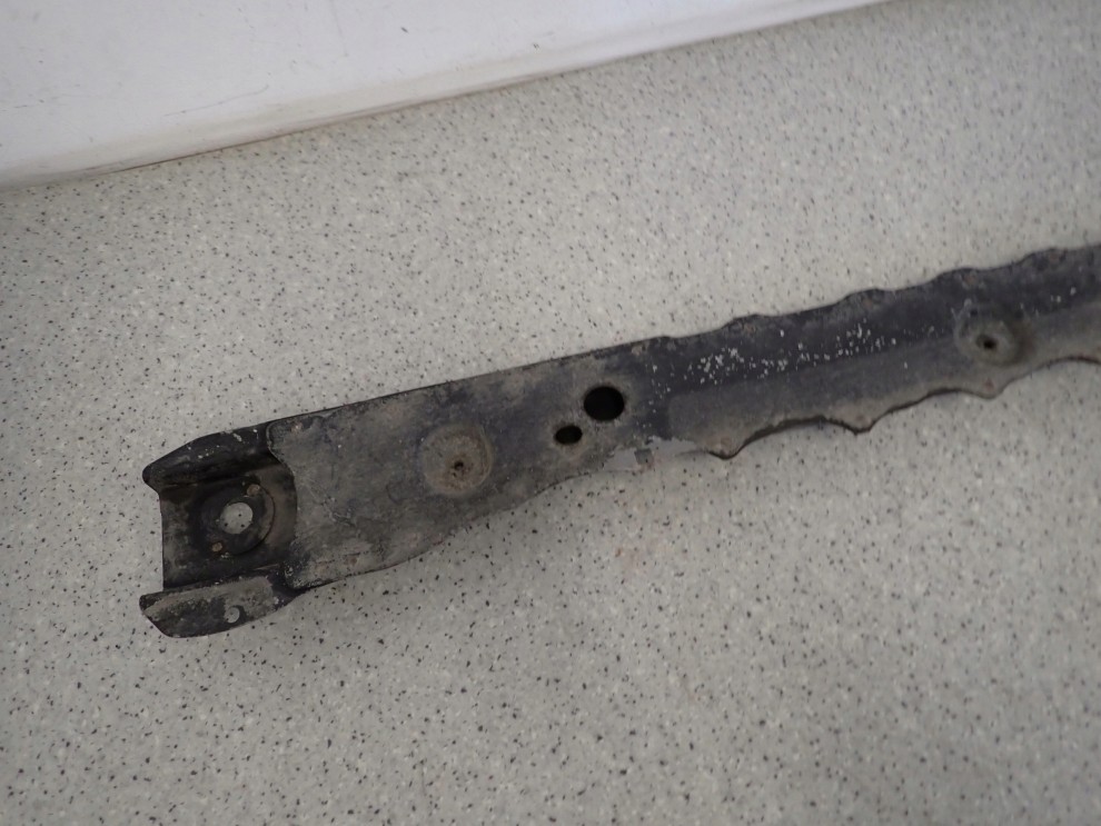 NISSAN MICRA 02-10 K12 BELKA DOLNA PASA PRZEDNIEGO 5/6