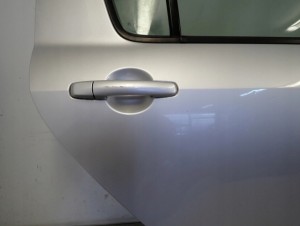 SUZUKI SWIFT 5d MK6 04-09 DRZWI TYLNE PRAWE ZCC 7/15 MINIATURA