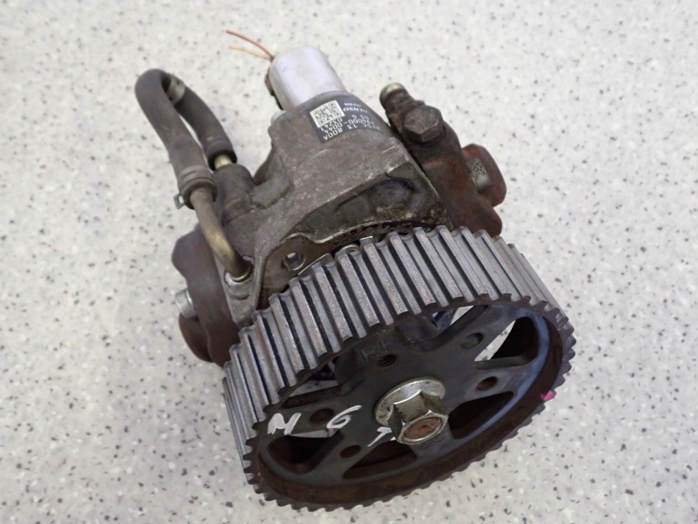 MAZDA6 MAZDA 6 2.0 RF5 02-05 POMPA WTRYSKOWA PALIWA 2/6