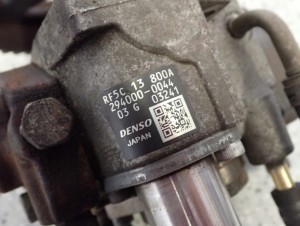 MAZDA6 MAZDA 6 2.0 RF5 02-05 POMPA WTRYSKOWA PALIWA 4/6 MINIATURA