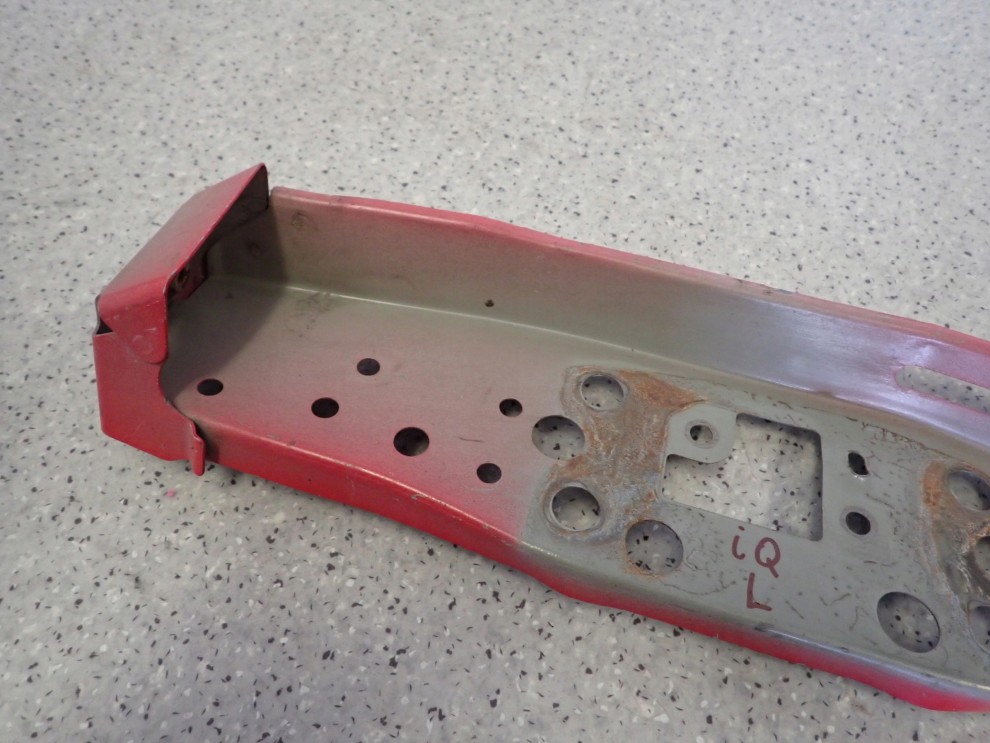 TOYOTA IQ 08-12 PION WSPORNIK PASA PRZEDNIEGO LEWY 4/5