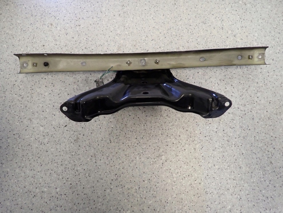 SUZUKI GRAND VITARA II 05- BELKA GÓRNA PASA 2/3