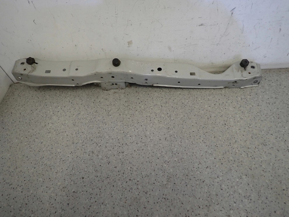 SUZUKI ALTO PIXO 09- BELKA GÓRNA PASA PRZÓD PRZEDNIEGO 4/9