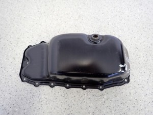 SUZUKI SWIFT 1.3 DDIS 05-10 MISKA OLEJOWA OLEJU 6/7 MINIATURA