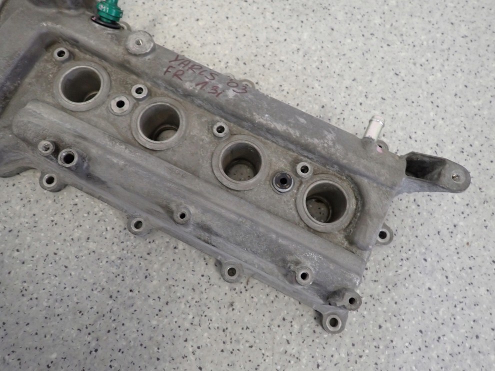 TOYOTA YARIS FR 03-05 2S 1.3i POKRYWA ZAWORÓW 3/7