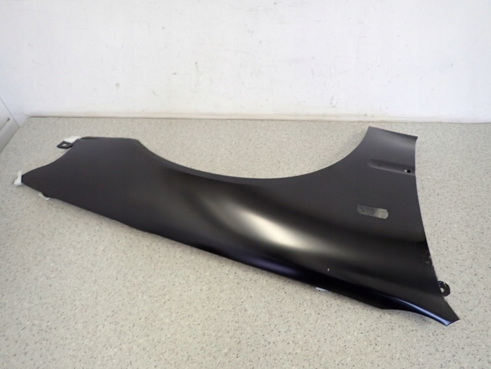 HONDA ACCORD CC V SEDAN 93-95 BŁOTNIK PRZEDNI PRAWY 3/4