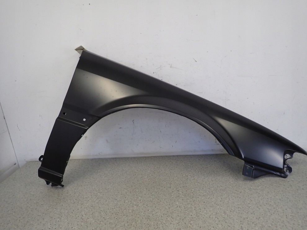 HONDA ACCORD III CA SEDAN 85-89 BŁOTNIK PRZEDNI PRAWY 1/4