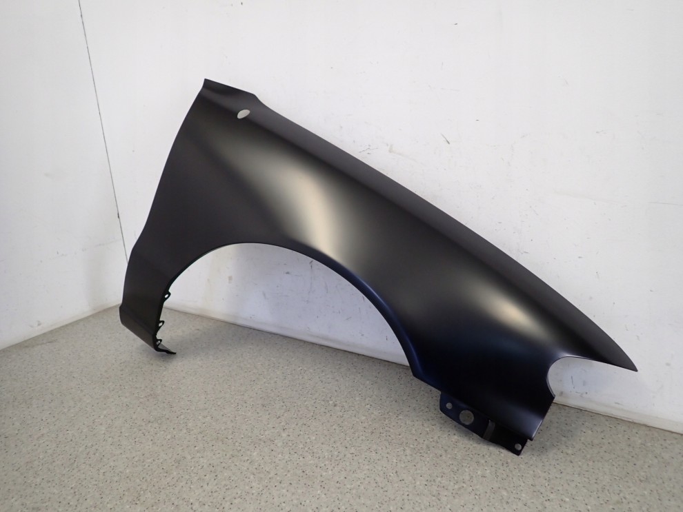 HYUNDAI ACCENT 94-97 BŁOTNIK PRZEDNI PRAWY NOWY 2/4