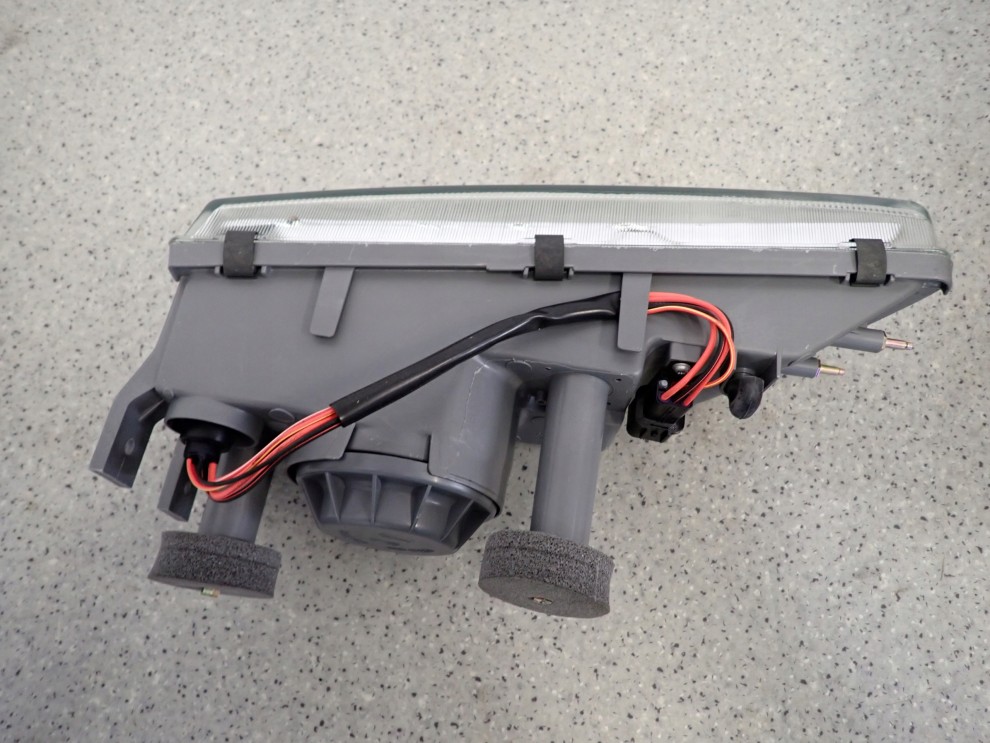 HYUNDAI H100 94-96 LAMPA PRZEDNIA PRAWA REFLEKTOR PRAWY NOWY 5/5