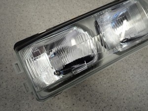 MITSUBISHI GALANT 88-92 REFLKTOR PRAWY LAMPA PRZEDNIA PRAWA NOWA DEPO 3/7 MINIATURA