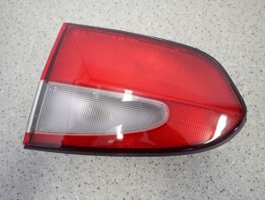 HYUNDAI H1 H200 98- LAMPA TYLNA PRAWA WEWNĘTRZNA NOWY ORYGINAŁ 2/4 MINIATURA