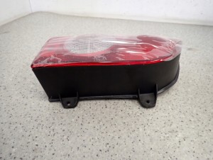 HYUNDAI H100 96-00 LAMPA TYLNA LEWA NOWA ORYGINAŁ 3/5 MINIATURA