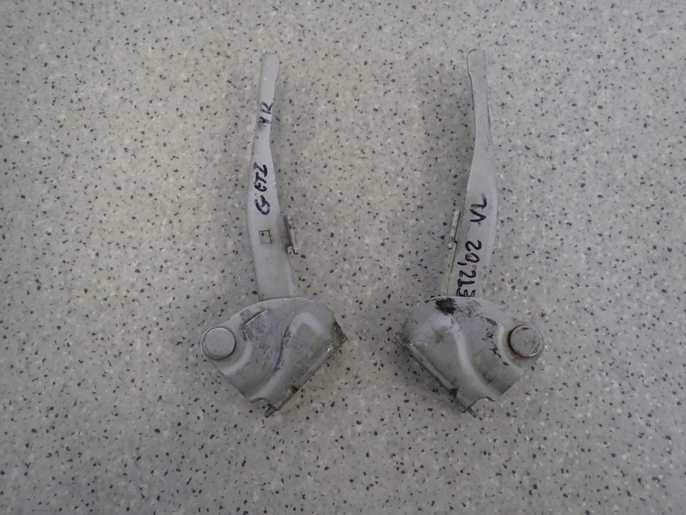 HYUNDAI GETZ 02 -ZAWIASY MASKI KOMPLET 1/3