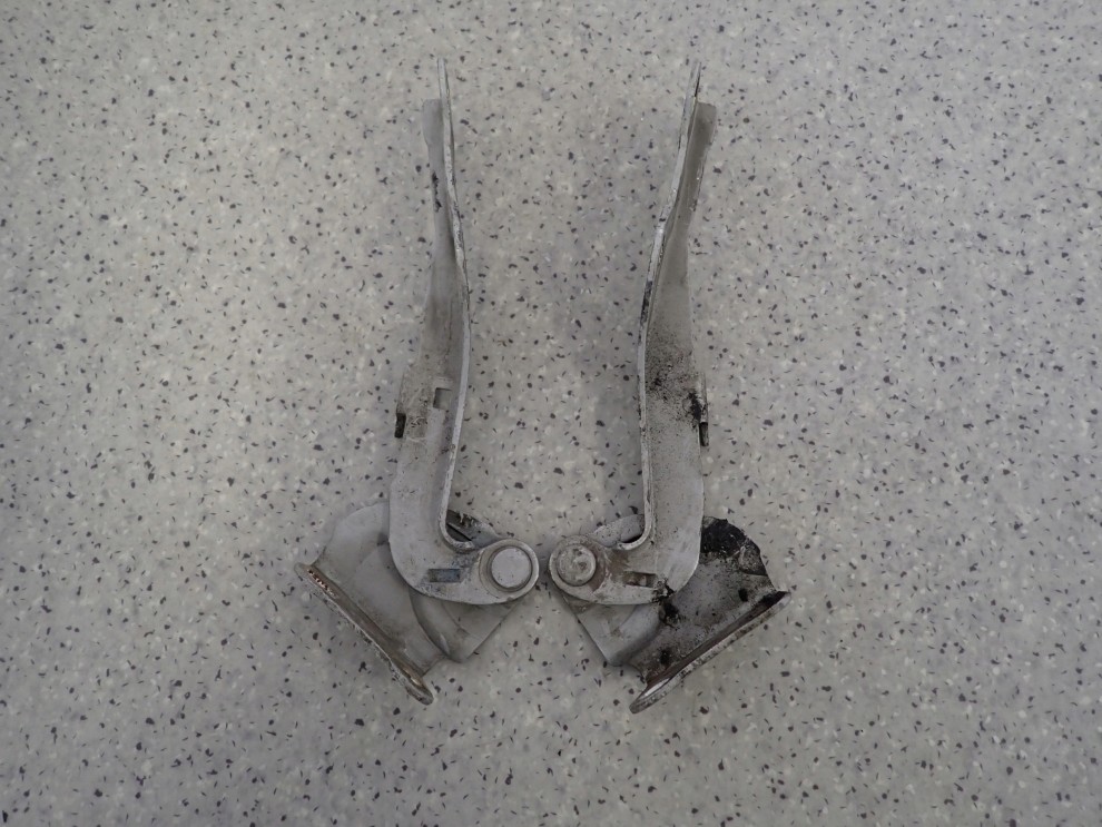 HYUNDAI GETZ 02 -ZAWIASY MASKI KOMPLET 3/3