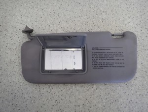 HYUNDAI GETZ 02-10 DASZEK PRZECIWSŁONECZNY LEWY 2/5 MINIATURA