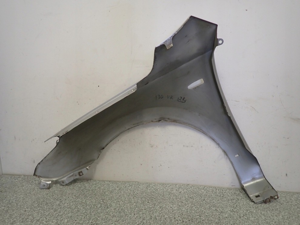 HYUNDAI I30 07-12 BŁOTNIK PRZEDNI PRAWY 2R 9/9