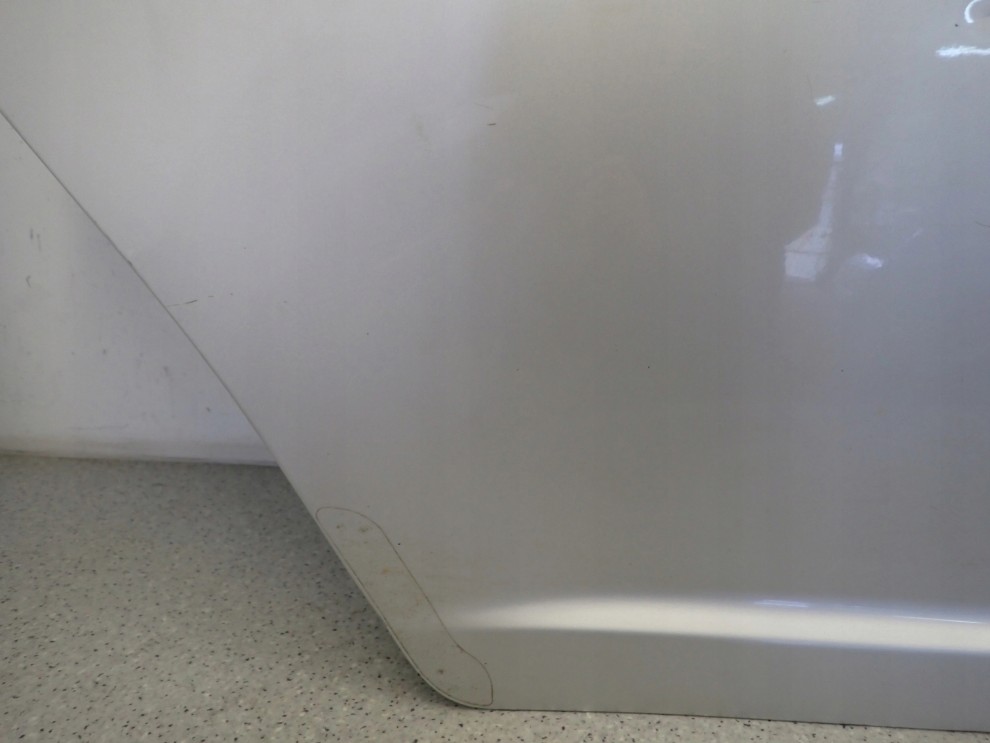 SUZUKI SWIFT 5d MK6 04-09 DRZWI TYLNE PRAWE ZCC 10/12