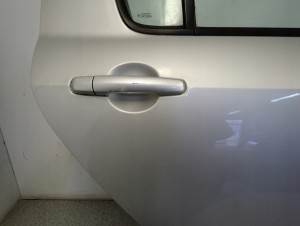 SUZUKI SWIFT 5d MK6 04-09 DRZWI TYLNE PRAWE ZCC 7/12 MINIATURA