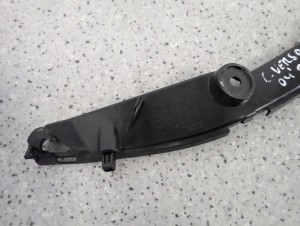 TOYOTA COROLLA VERSO 04-07 ŚLIZG TYLNY LEWY NA BŁOTNIK 2/7 MINIATURA