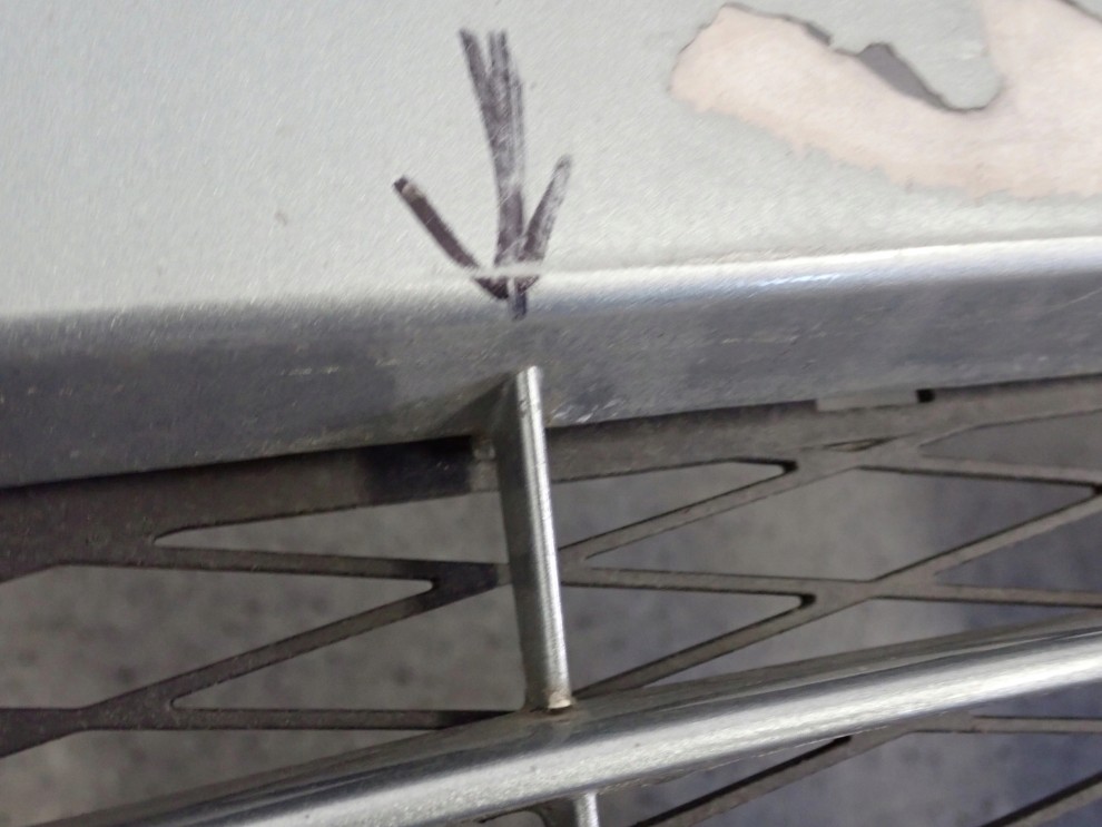 TOYOTA YARIS II 06-09 ZDERZAK PRZEDNI 11/16