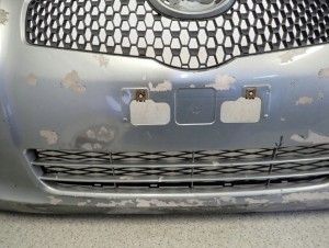 TOYOTA YARIS II 06-09 ZDERZAK PRZEDNI 6/16 MINIATURA