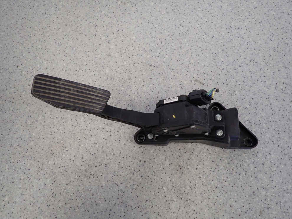 KIA CARENS III 06-11 PEDAŁ GAZU POTENCJOMETR 6/6