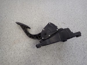 KIA CARENS III 06-11 PEDAŁ GAZU POTENCJOMETR 4/6 MINIATURA