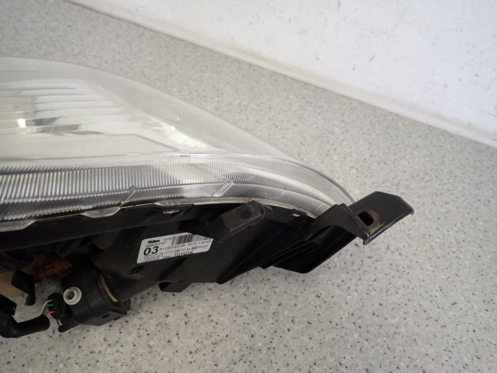 YARIS II 06-09 LAMPA PRZEDNIA LEWA REFLEKTOR EUROPA 5/10