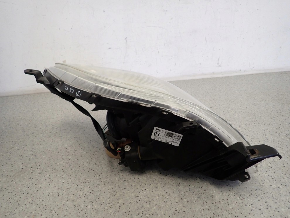 YARIS II 06-09 LAMPA PRZEDNIA LEWA REFLEKTOR EUROPA 8/10